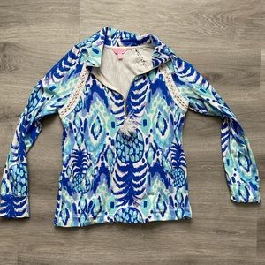 Good to great condition Lilly half zip puller over